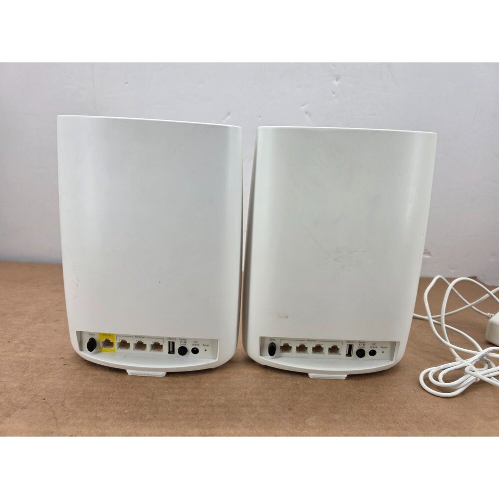 Netgear Orbi RBR50 Home Mesh Router and RBS50 Satellite Bundle Set - Picture 5 of 10